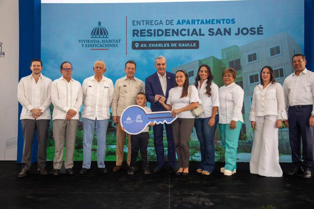 Banreservas financia 700 apartamentos del residencial San José entregados por el presidente Abinader, eldigital.com.do