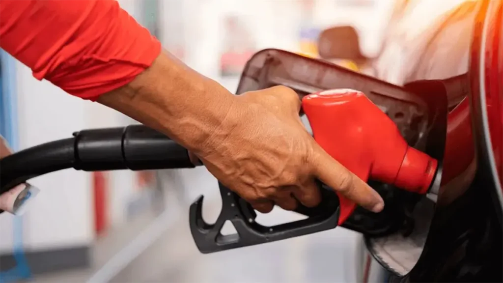 Por 90 días, Gobierno mantiene sin variación los combustibles esenciales, eldigital.com.do