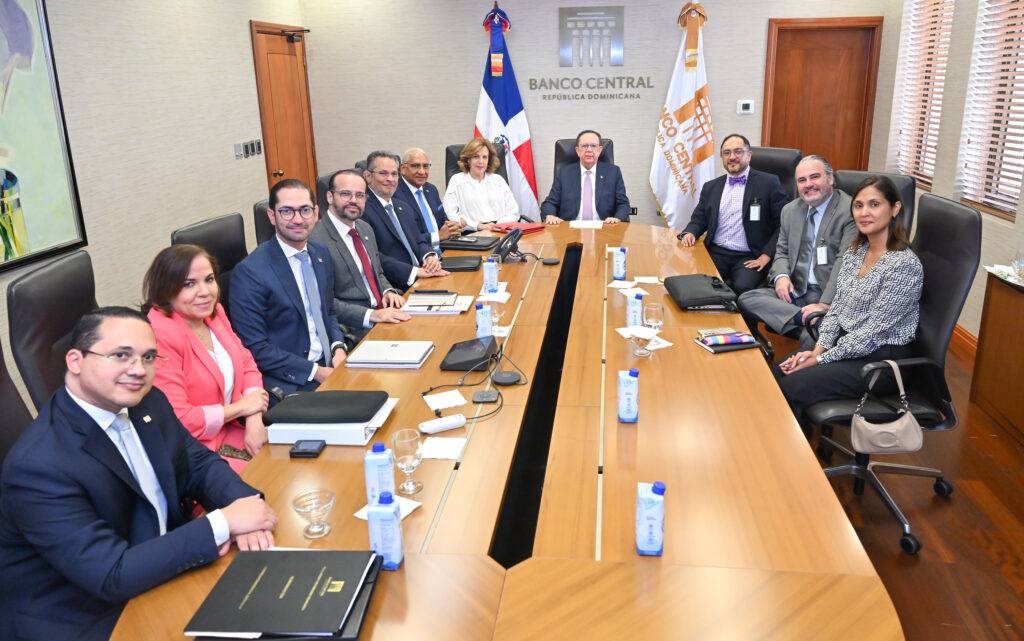Valdez Albizu recibe una misión técnica del BID a fin de potenciar el financiamiento a MIPYMES a través del BANDEX, eldigital.com.do