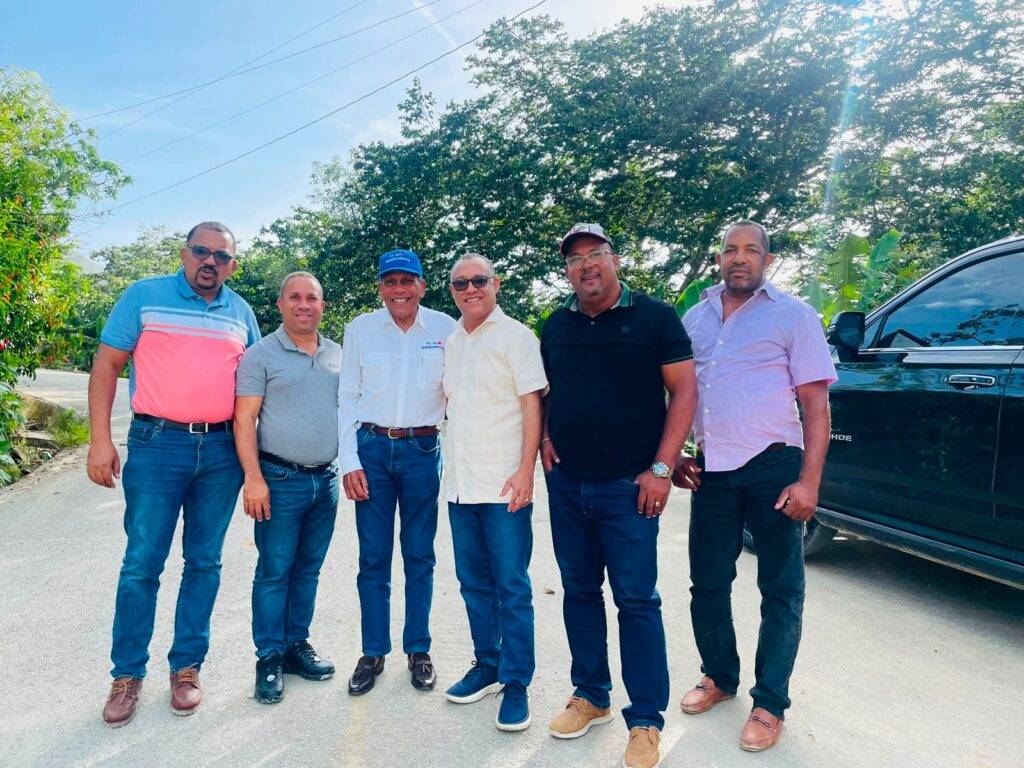 Senadores Jhonson Encarnación y Dagoberto Rodríguez encabezan socialización de camino vecinal que unirá cuatro provincias del Sur, eldigital.com.do