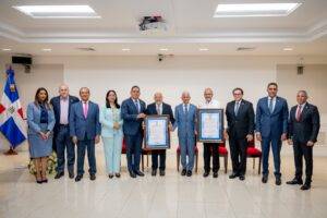 Senado de la República reconoce a personalidades de Barahona, eldigital.com.do
