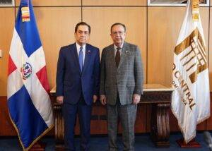 Valdez Albizu recibió la visita del embajador Tony Raful yestudiantes meritorios de origen dominicano en España, eldigital.com.do