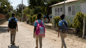 Embarazo adolescente en República Dominicana: el número de casos cae, pero la desigualdad mantiene el problema, eldigital.com.do
