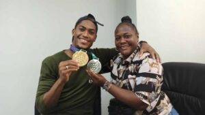 Detrás del oro de Christopher Melenciano hay una madre que aprendió lenguaje de señas para "correr con él", eldigital.com.do