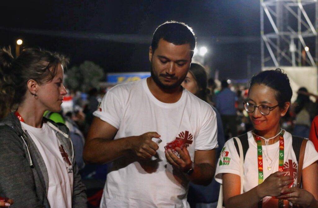 Cómo los jóvenes dominicanos replantean la fe mariana en la era digital Cómo los jóvenes dominicanos replantean la fe mariana en la era digital, eldigital.com.do