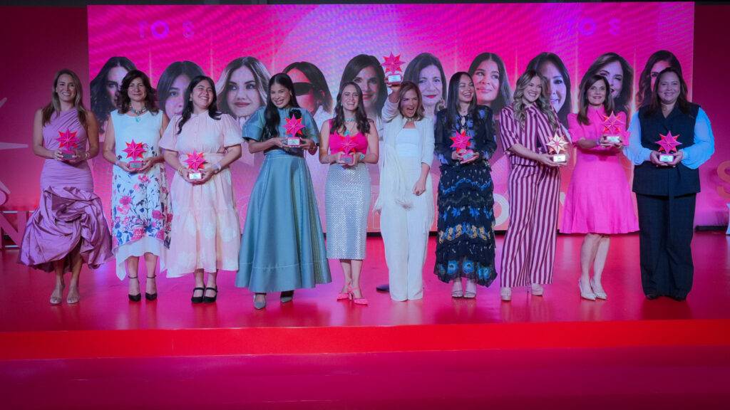 Premio Mujeres que Brillan en Days to Shine reconoce a once mujeres que dejan huellas Premio Mujeres que Brillan en Days to Shine reconoce a once mujeres que dejan huellas el digital.com.do