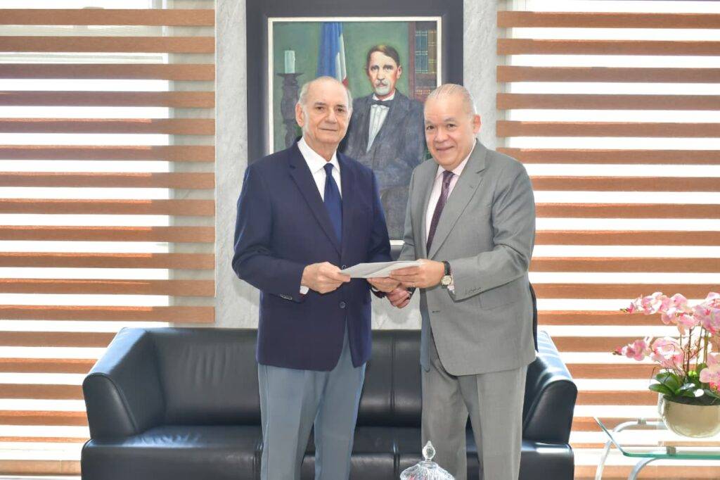 Dirección General de Juegos de Azar entrega a la DGII base de datos de establecimientos acogidos al Plan de Regularización, eldigital.com.do