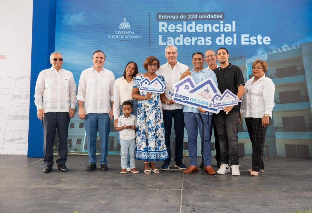 Banreservas financia 197 apartamentos de los 224 entregados por el presidente Abinader en Laderas del Este, eldigital.com.do