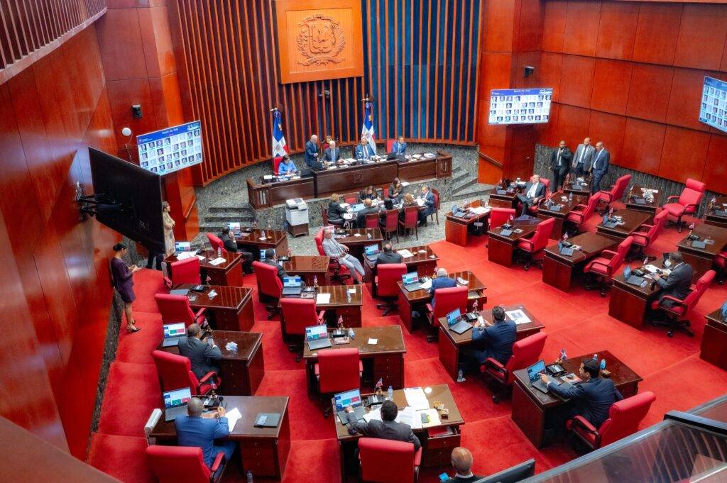 El Senado aprobó varias iniciativas legislativas en beneficio de distintas provincias del país, eldigital.com.do